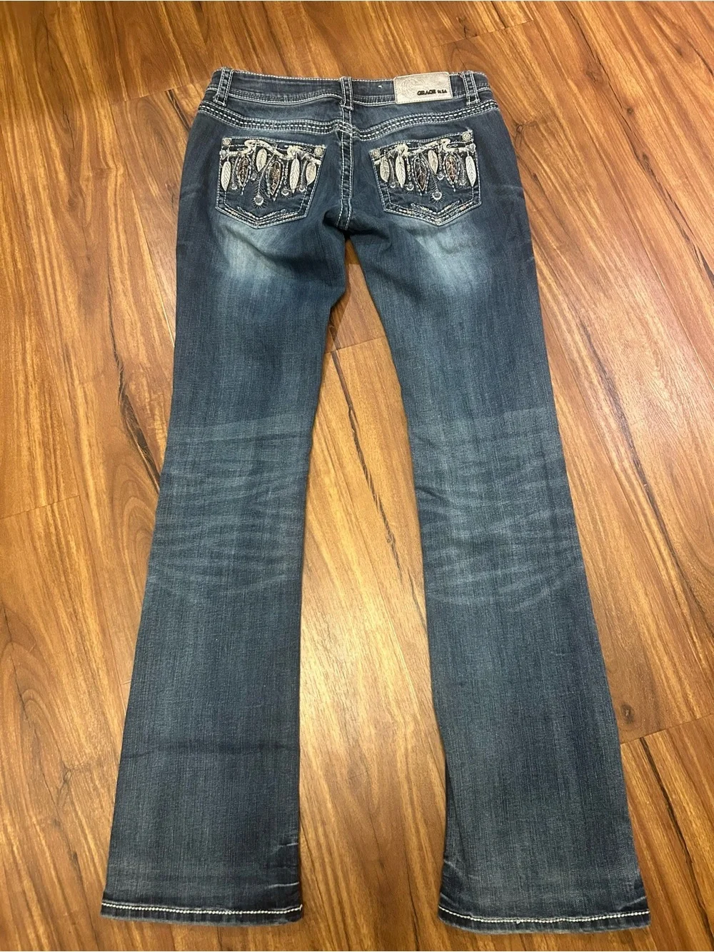 Grace in La Bootcut Women’s Cowgirl Rodeo Feathered Jeans 28 Wash Fade